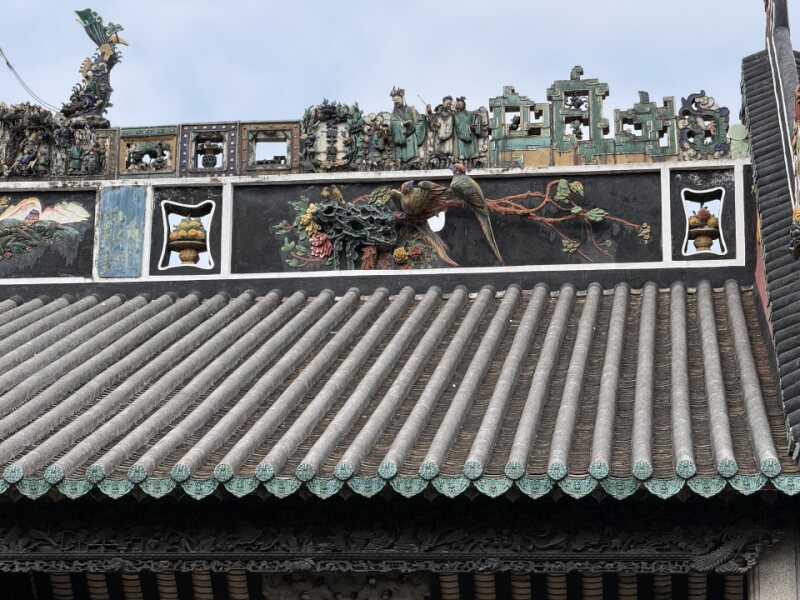 陶塑细节 Close-up of ridge ceramic figure scenes
